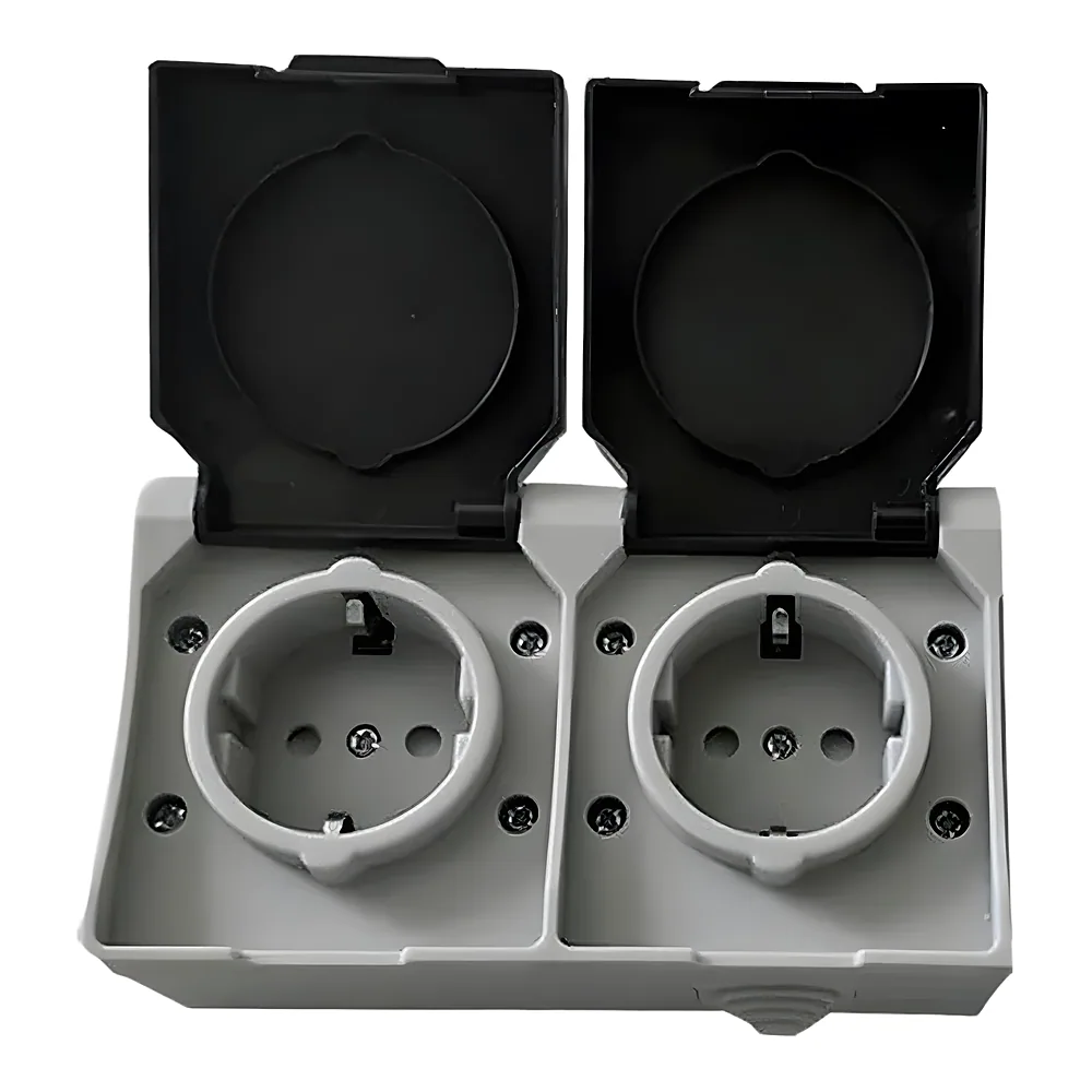 Розетка SURFACE зовнішня 2-постова з заземленням IP54 TECHNO SYSTEM TNSy5000170
