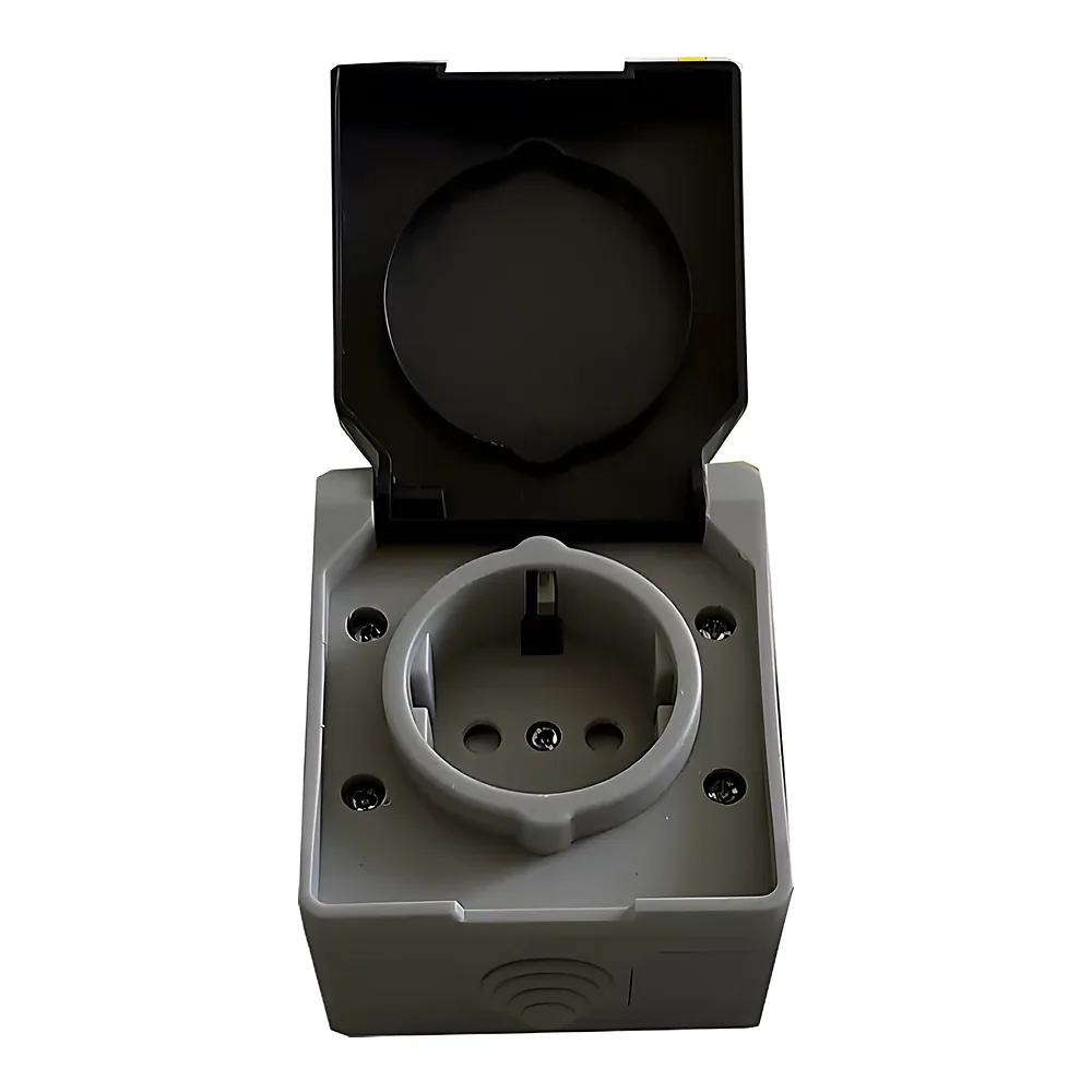 Розетка SURFACE 1-постова з заземленням IP54 бронза TECHNO SYSTEM TNSy5000169