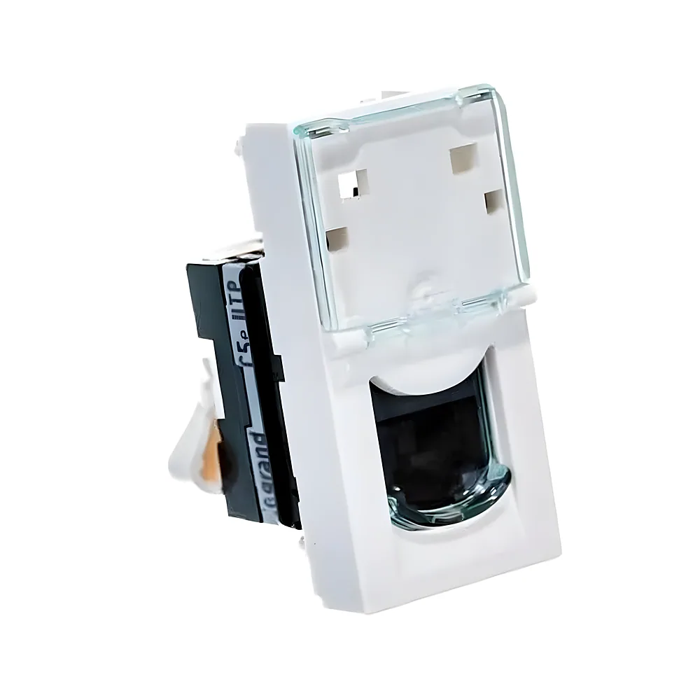 Комп'ютерна розетка Mosaic RJ45 UTP категорія 5e LCS2 1 модуль біла Legrand 076551