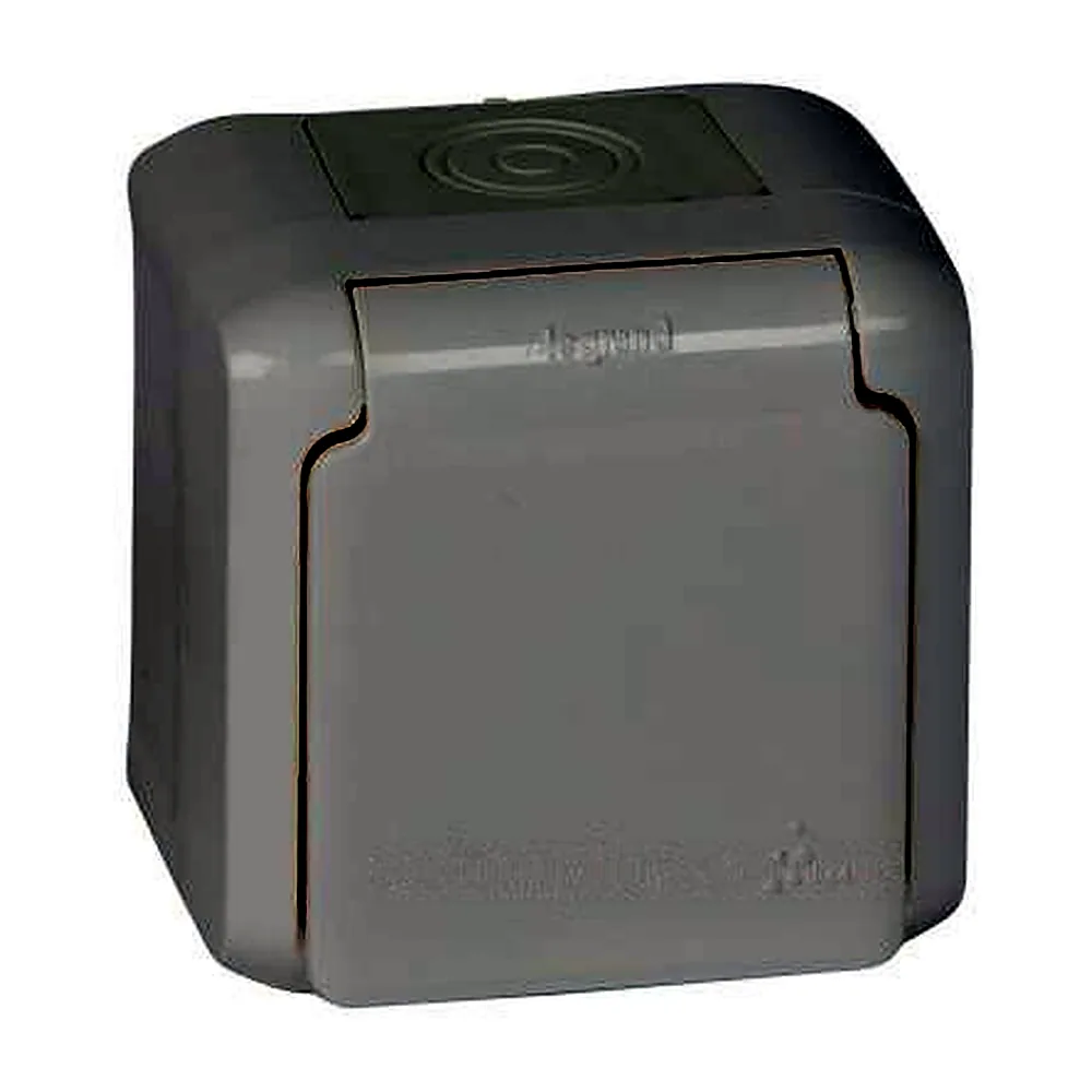 Розетка Legrand Forix з з/к з кришкою IP44 зовнішній монтаж біла 782373