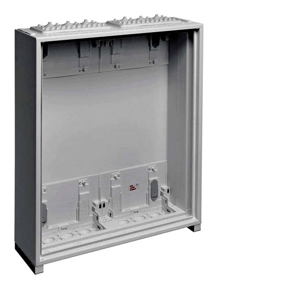 Щит Univers IP44/II 650x550x161мм порожній без дверей