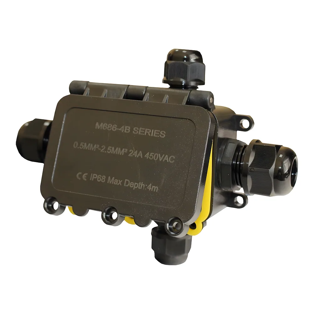 Коробка розподільча М686-4 IP68 з клеммой 24 А TECHNO SYSTEM TNSy5506531