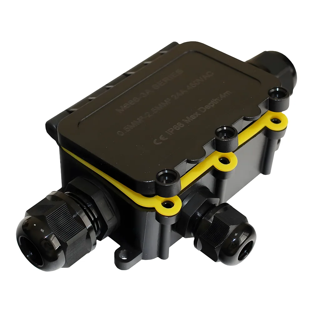 Коробка розподільча М686-3 IP68 з клеммой 24 А TECHNO SYSTEM TNSy5506530