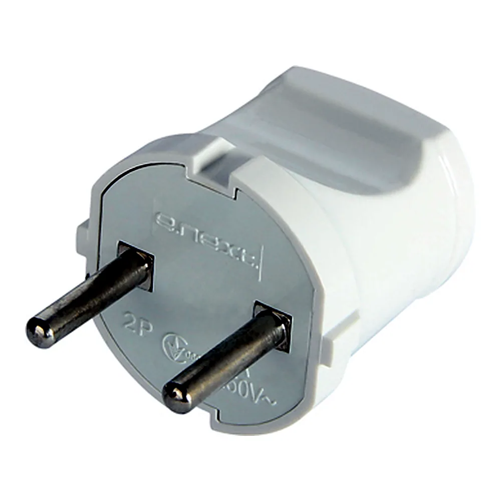 Вилка побутова IEK e.plug.001.10 без з/к 10А біла s9100001