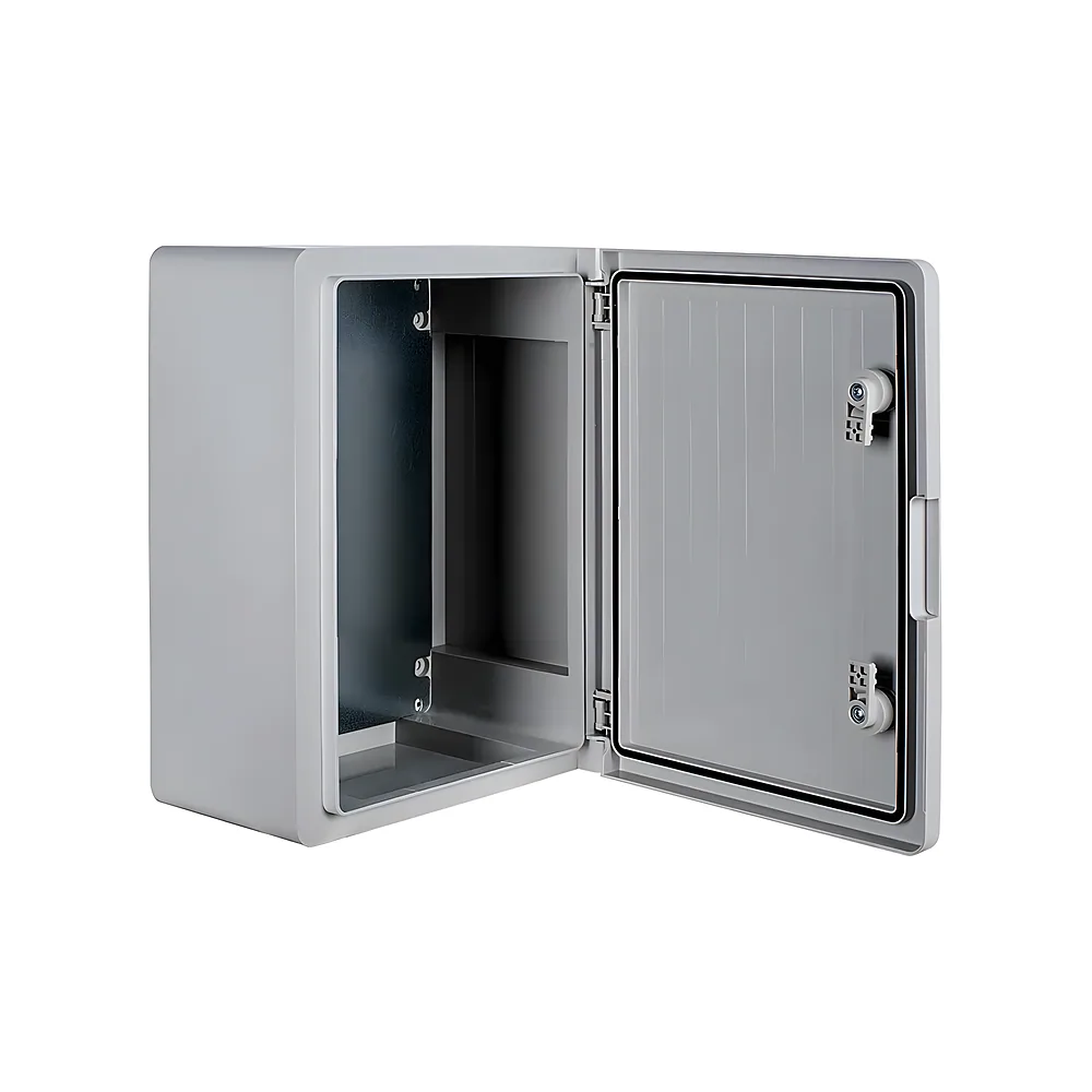 Щит з монтажною панеллю з ABS-пластику e.plbox.pro.p.50.40.18 500х400х180 мм IP65 непрозорими дверима E.NEXT p084106